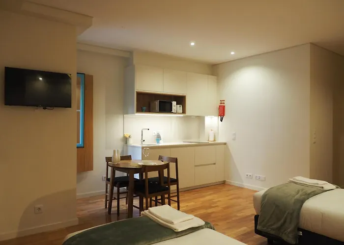 Almarela Apartments